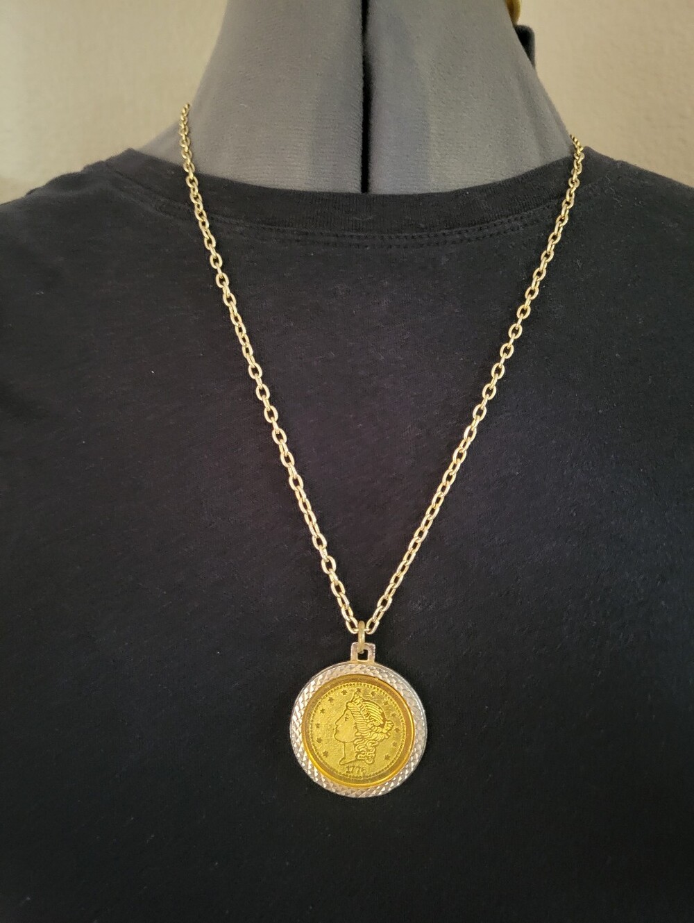 Vintage 70s Bicentennial Replica Twenty Dollar Coin Necklace 1776 Gold Tone 24"